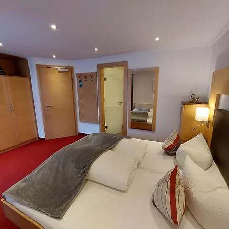 Fruehstueckspension 4* Kappl (Landeck)